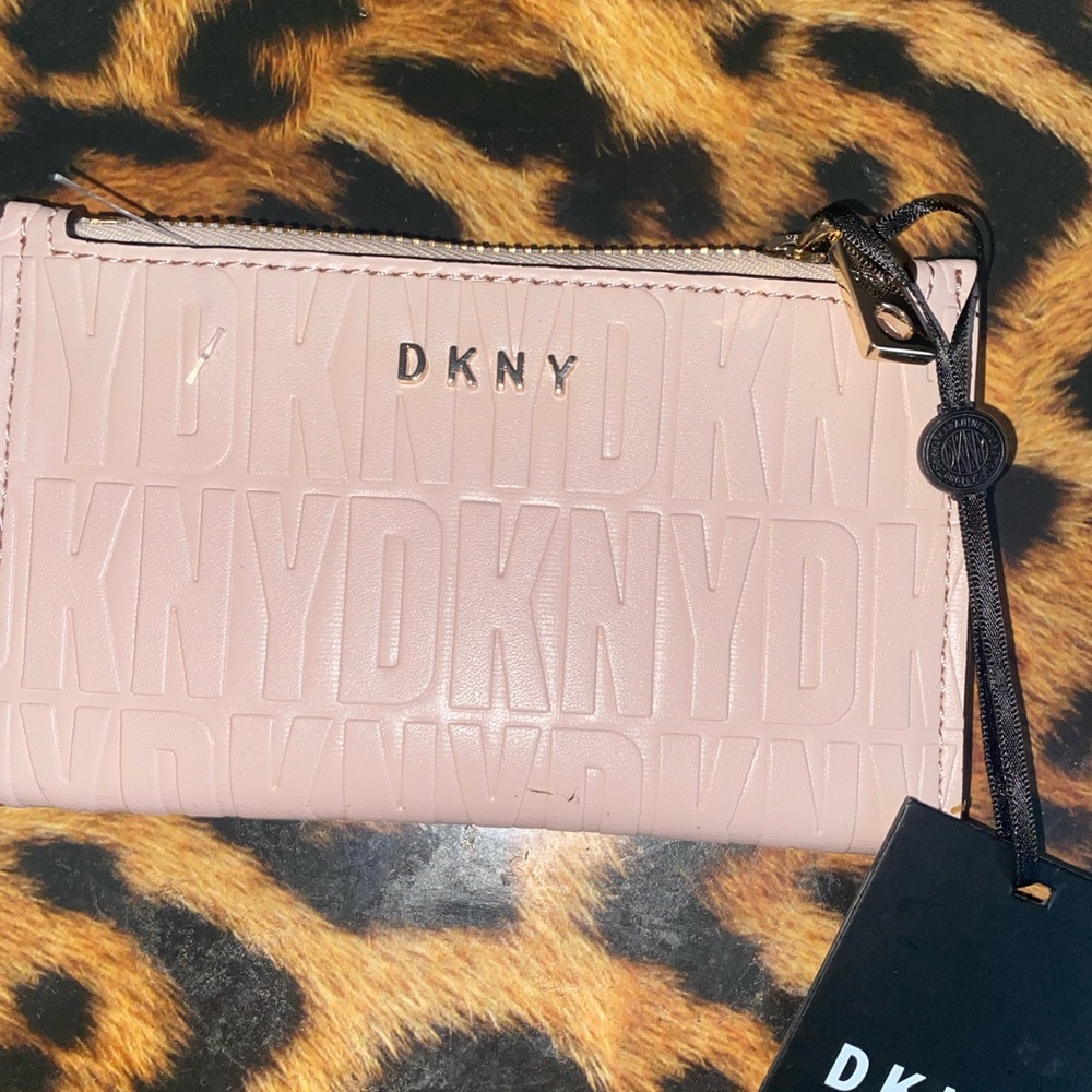 DKNY Wallet